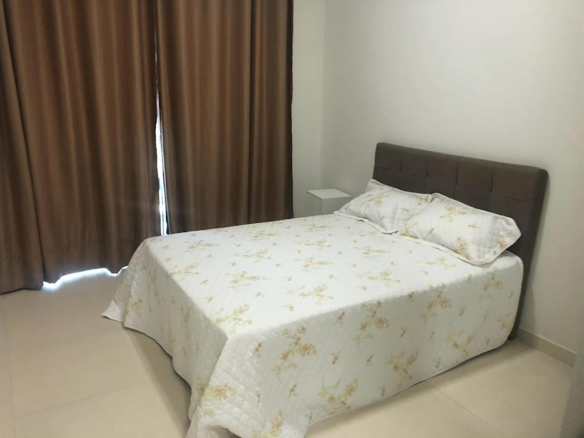 Casas Para Locacao Em Бомбиньяс Экстерьер фото